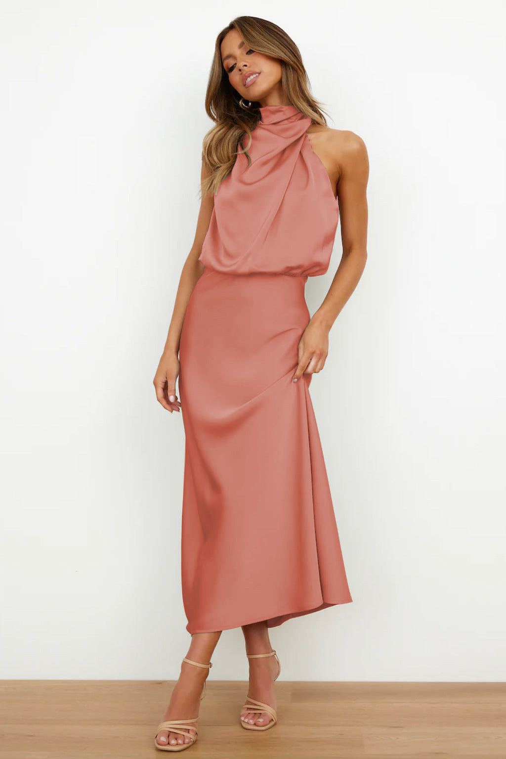 Marga - Long Satin Dress With American Neckline