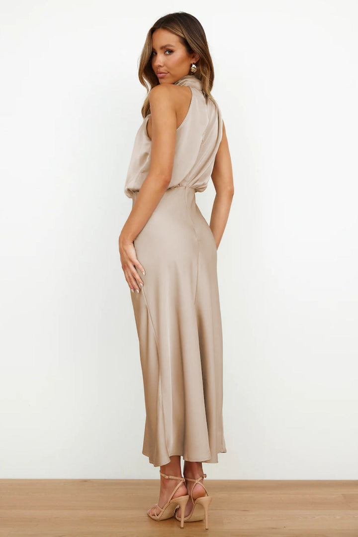 Marga - Long Satin Dress With American Neckline