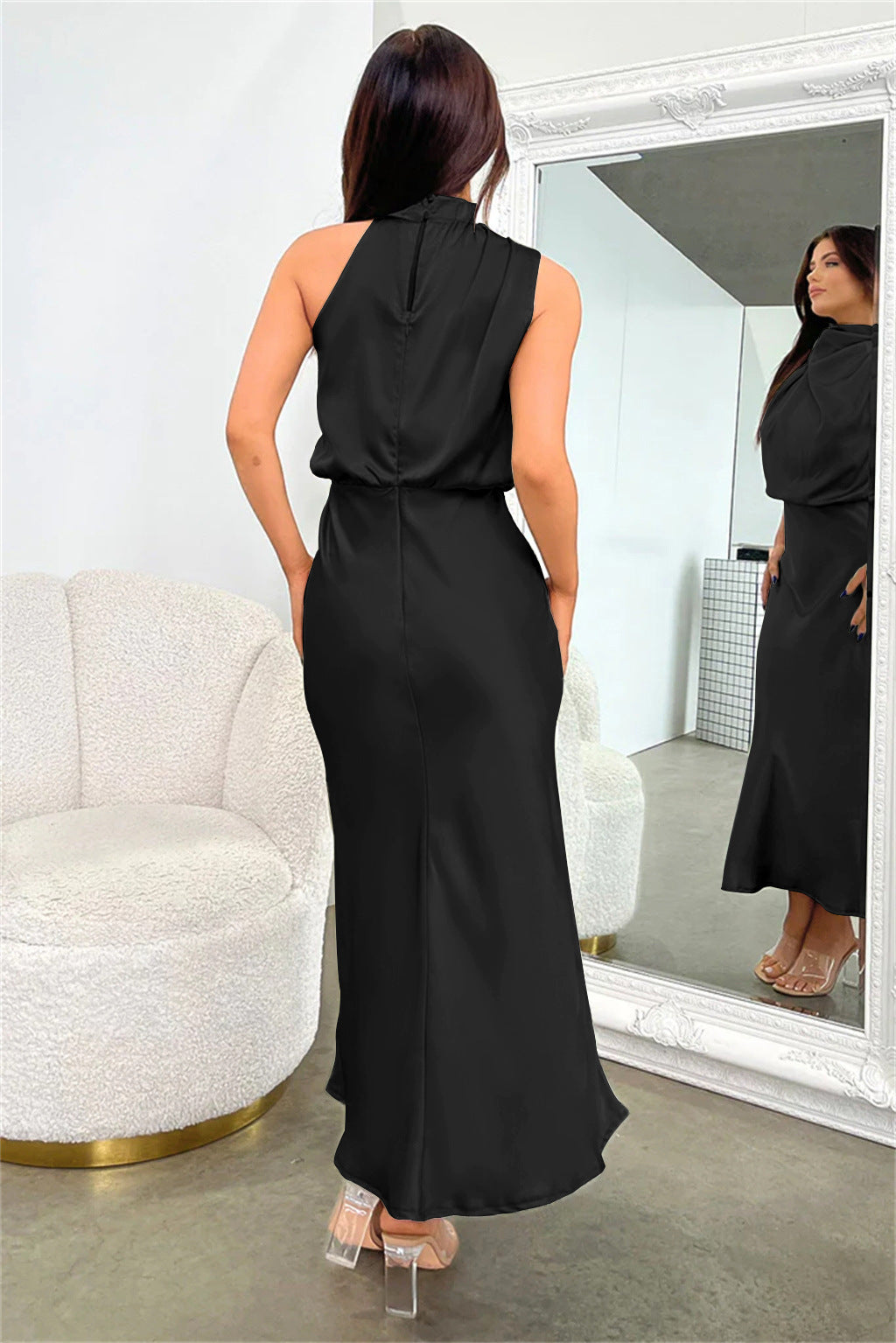 Marga - Long Satin Dress With American Neckline