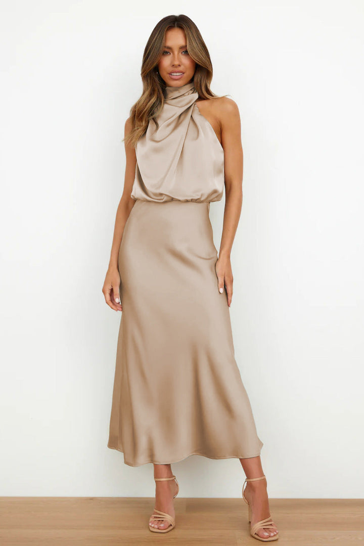 Marga - Long Satin Dress With American Neckline